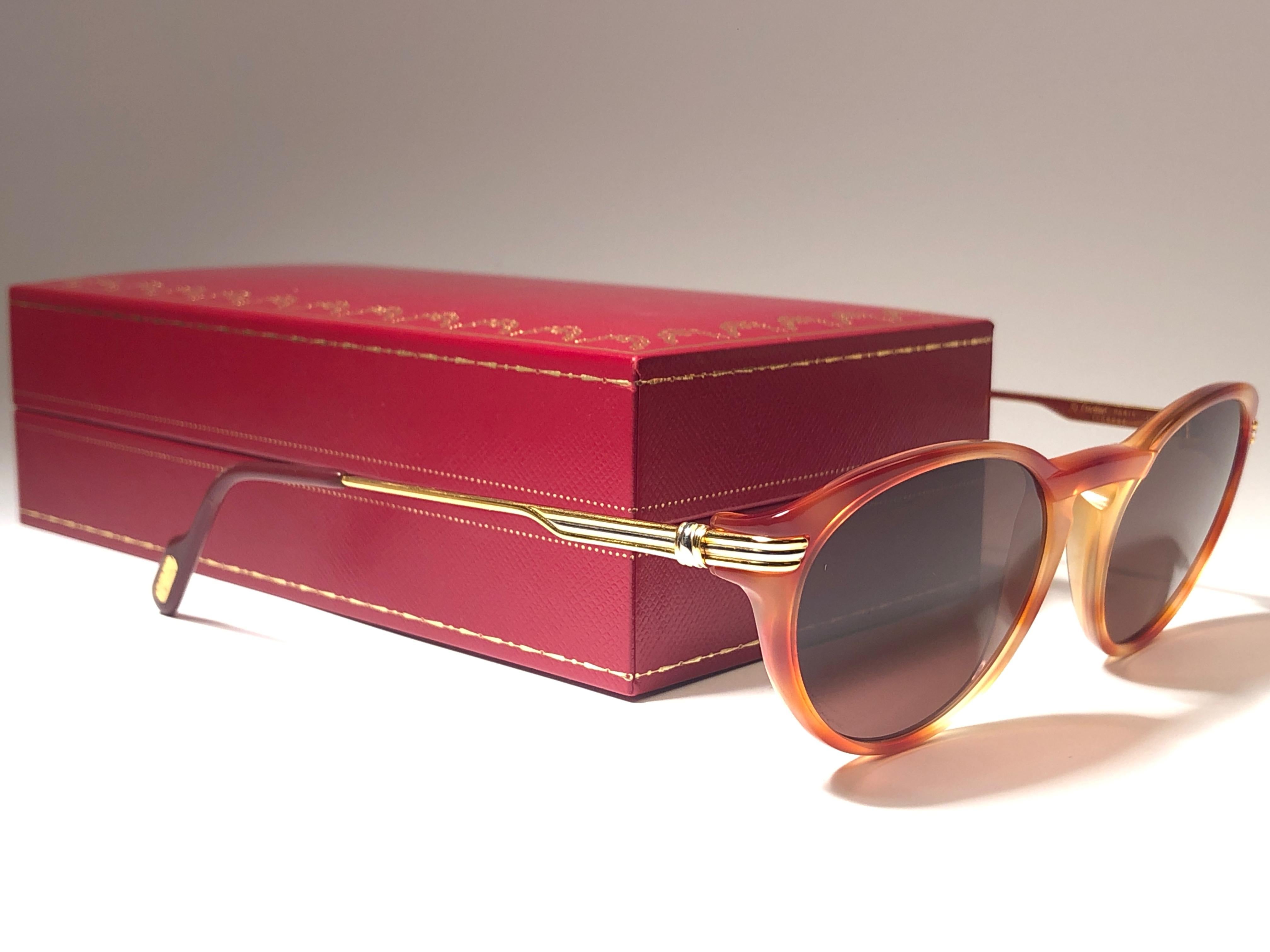  New Vintage Cartier Aurore Dore Miel Sunglasses Brown France 18k Gold 1991 In Excellent Condition In Baleares, Baleares