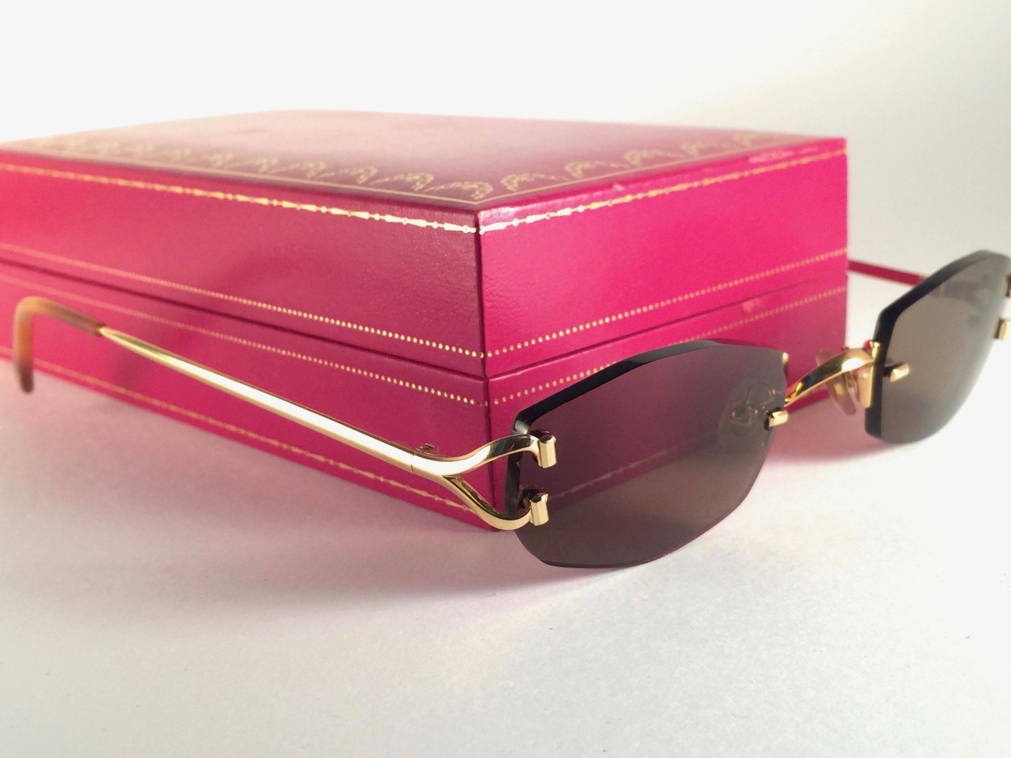 Femenino o masculino Nuevo Vintage Cartier Capri Oro 49mm Sin montura Lente Marrón Francia Gafas de sol