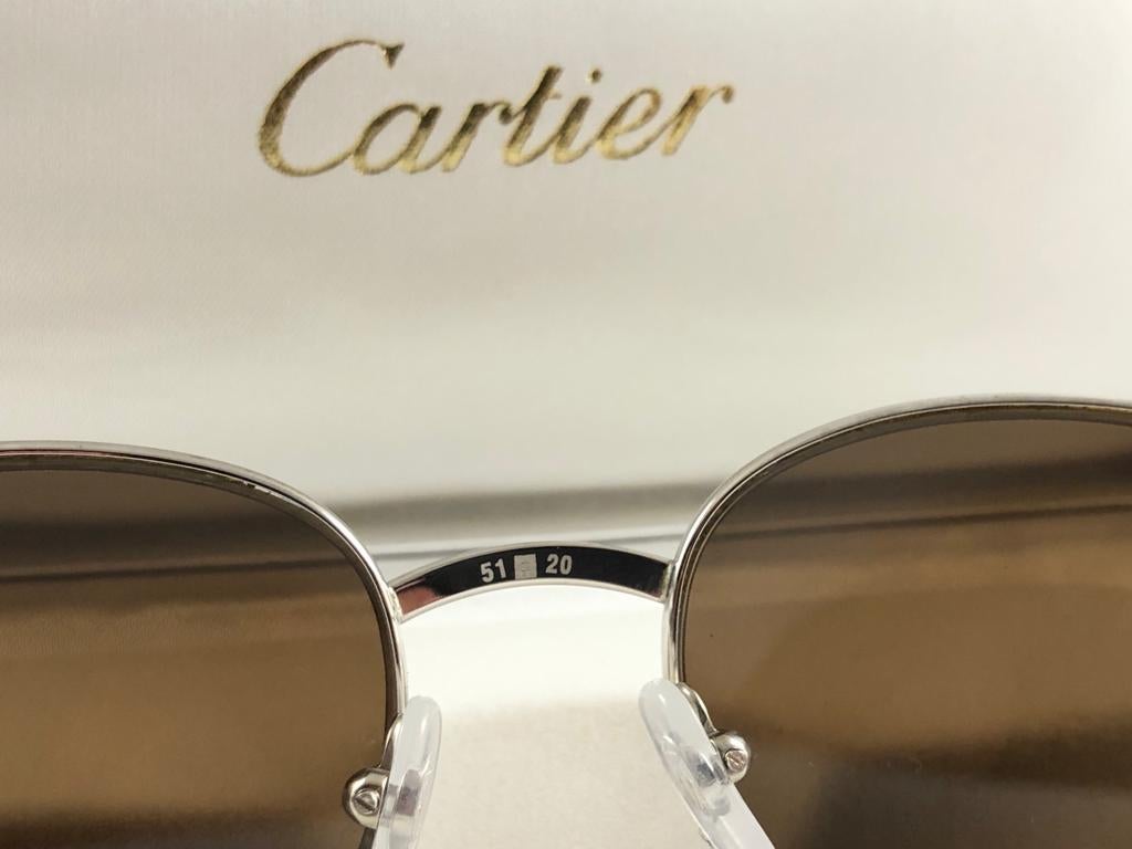 Neu Vintage Cartier Colissee Platin versilbert 51 20 Rahmen Frankreich 1990 Sonnenbrille, Neu, Vintage (Grau) im Angebot