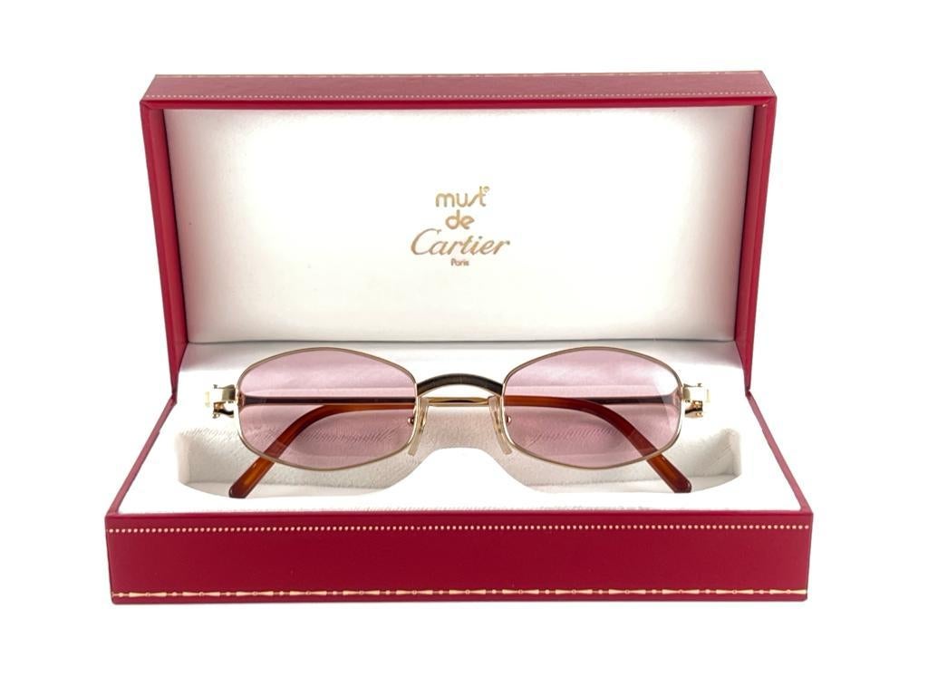 New Vintage Cartier Ginger 48mm Gold Brushed Plated Sunglasses France en vente 4