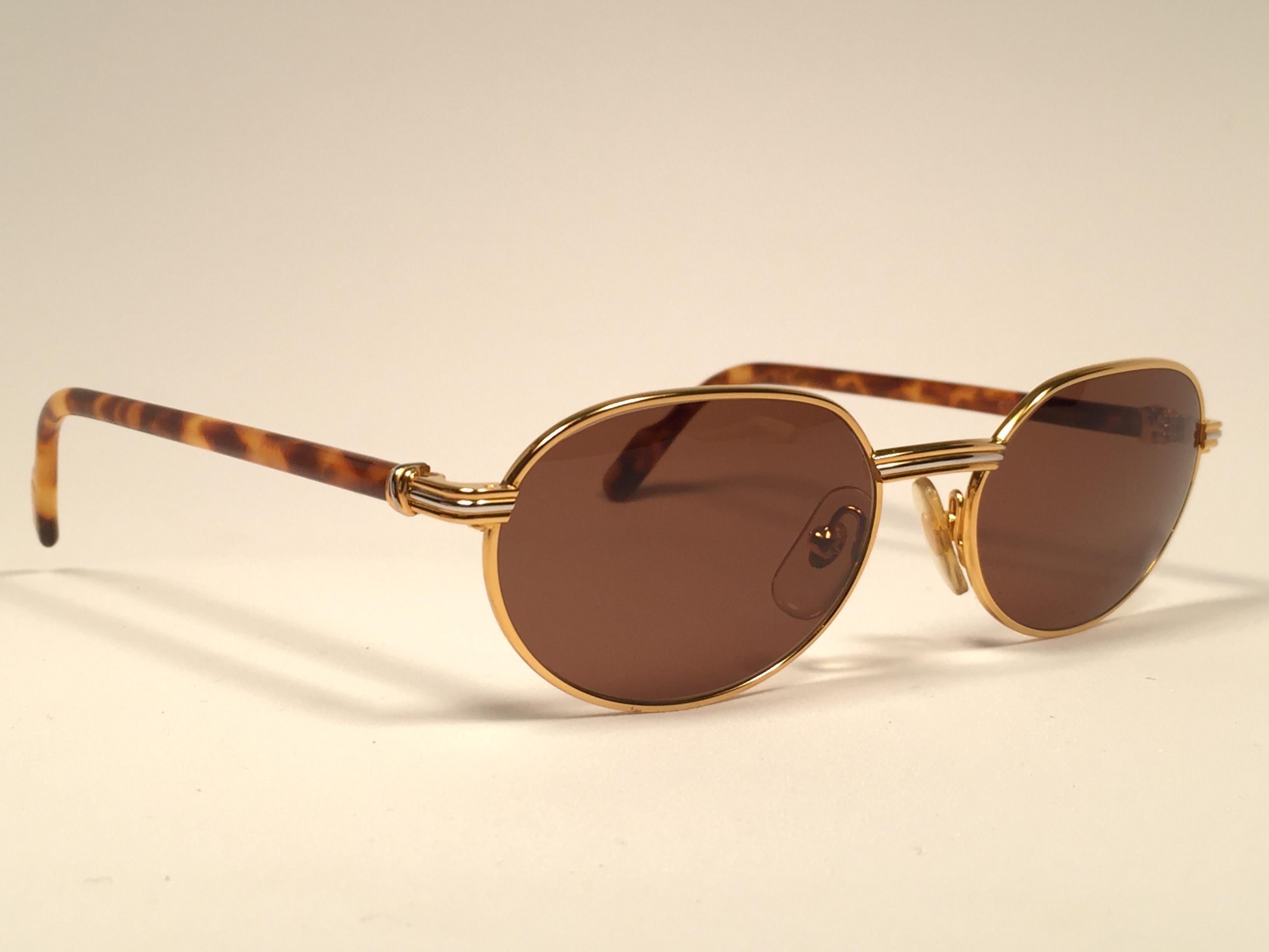 New Vintage Cartier Leur 51mm Gold Plated Frame France 1990 Sunglasses In New Condition In Baleares, Baleares