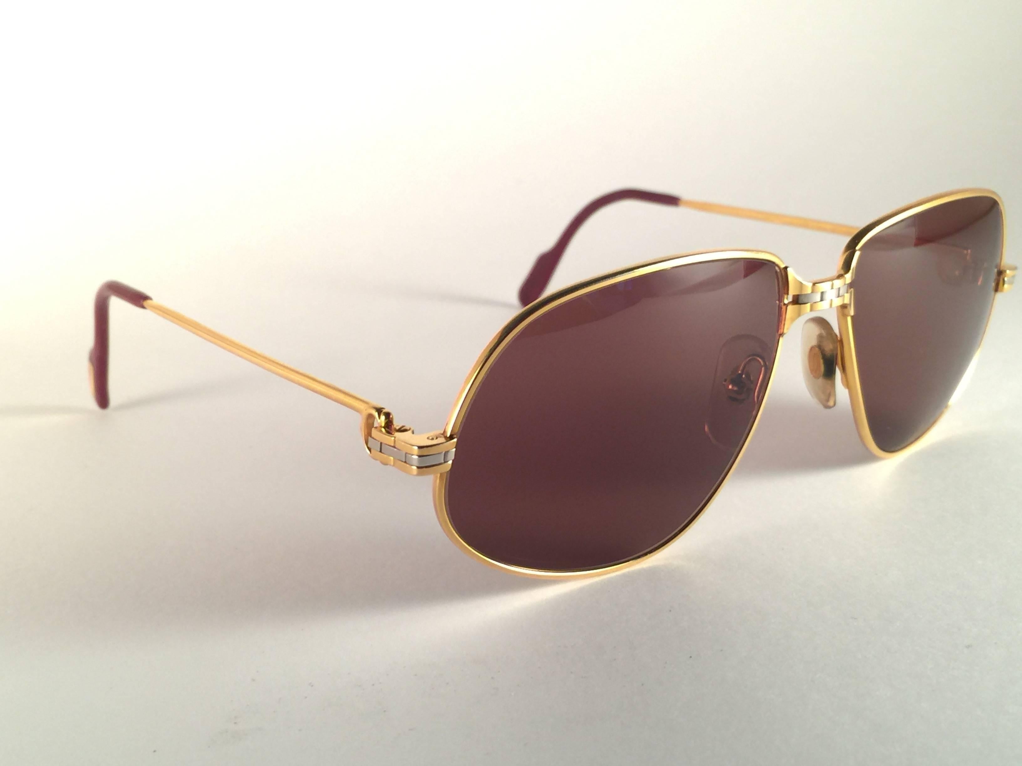 New Vintage Cartier Panthere 56mm Medium Sunglasses France 18k Gold Heavy Plated For Sale 1