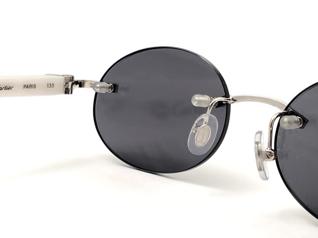 Nuevo Vintage Cartier Platine Gafas de sol sin montura Madreperla Lente Gris Francia 6