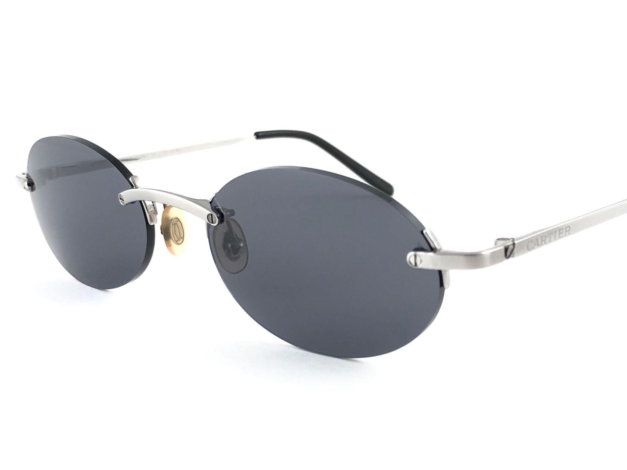 Neu Vintage Cartier Randlose Titan Dunkelgraue Lens France Sonnenbrille 3