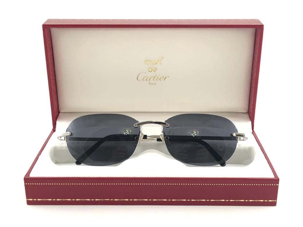 Women's or Men's New Vintage Cartier Rimless Titanium Dark Grey Lens France Sunglasses For Sale