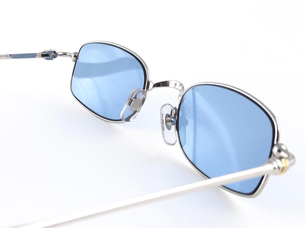New Vintage Cartier Sasdir 51MM Platine Plated Blue Lens France 1990 Sunglasses In New Condition For Sale In Baleares, Baleares