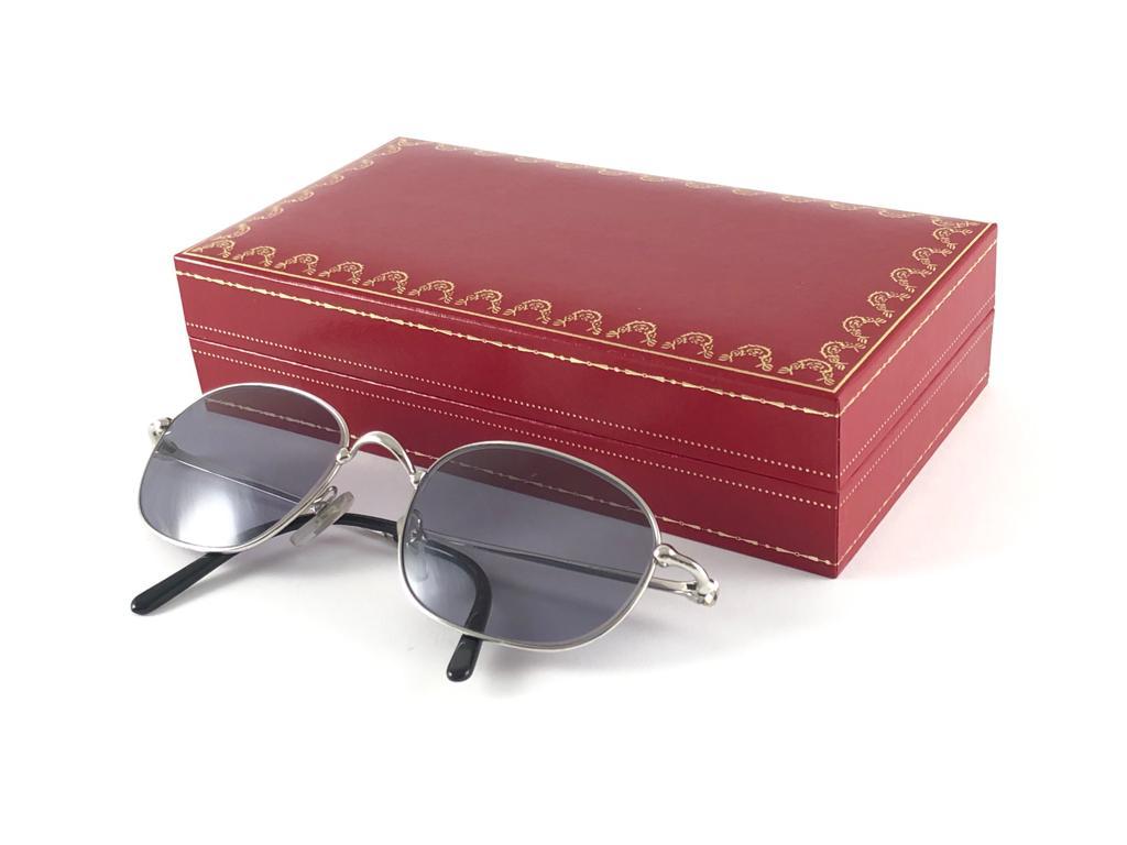 Women's or Men's New Vintage Cartier Vesta 53mm Platine Plated Frame France 1990 Sunglasses For Sale