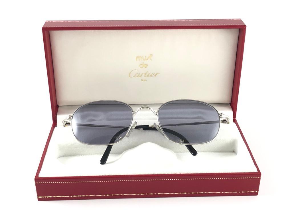 New Vintage Cartier Vesta 53mm Platine Plated Frame France 1990 Sunglasses For Sale 1