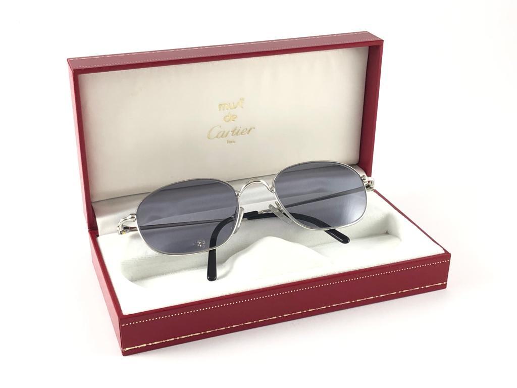 New Vintage Cartier Vesta 53mm Platine Plated Frame France 1990 Sunglasses For Sale 2