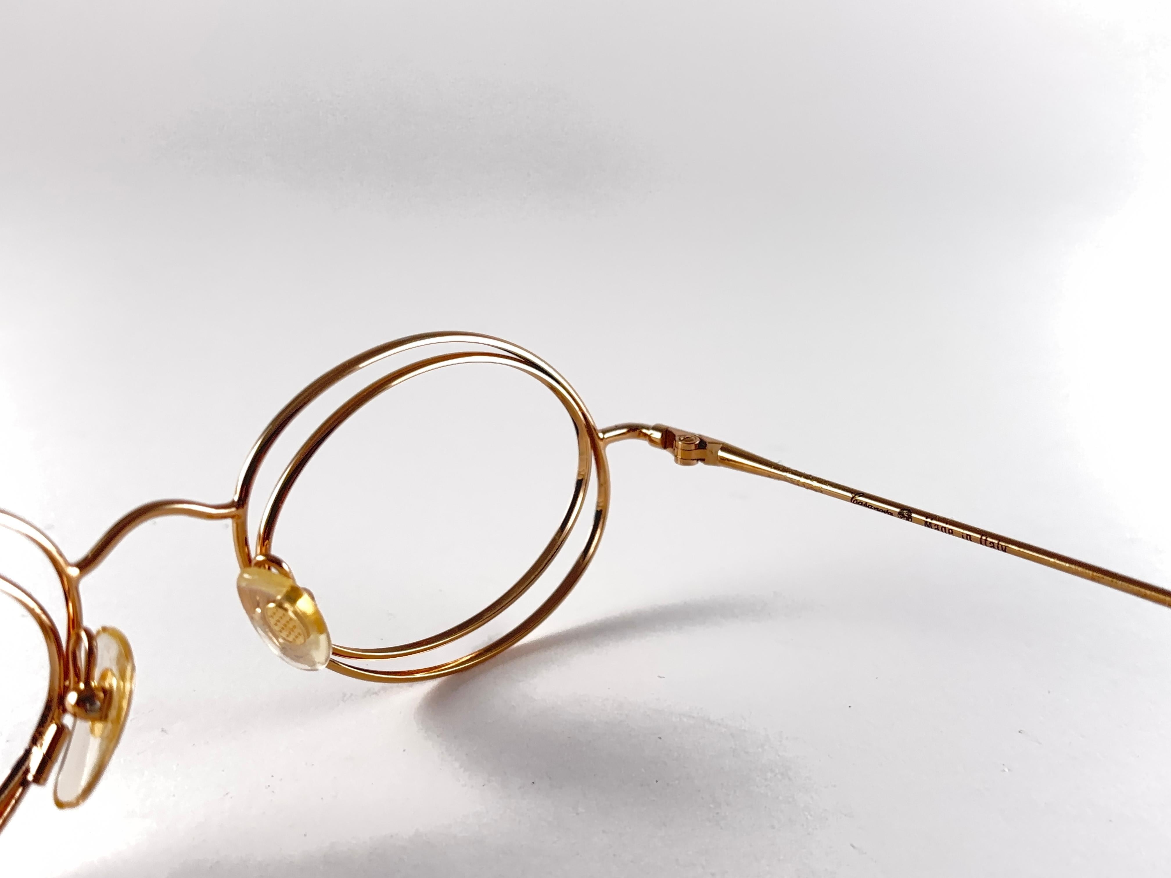 Neuer, vergoldeter, avantgardistischer Casanova-Rahmen mit doppeltem Rand im Vintage-Stil  1980 Sonnenbrille Damen im Angebot