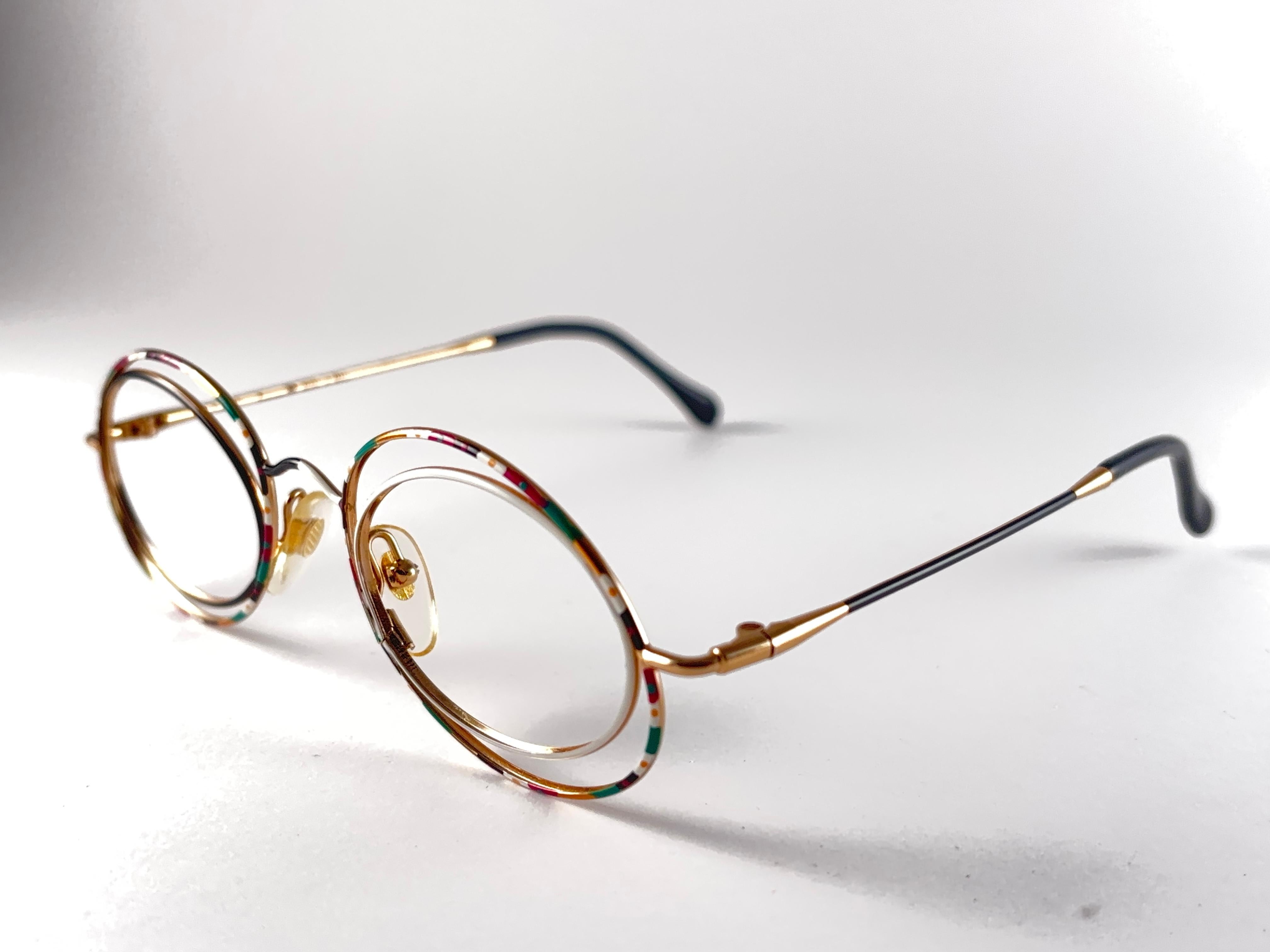 Neuer, vergoldeter, avantgardistischer Casanova-Rahmen mit doppeltem Rand im Vintage-Stil  1980 Sonnenbrille im Angebot 1