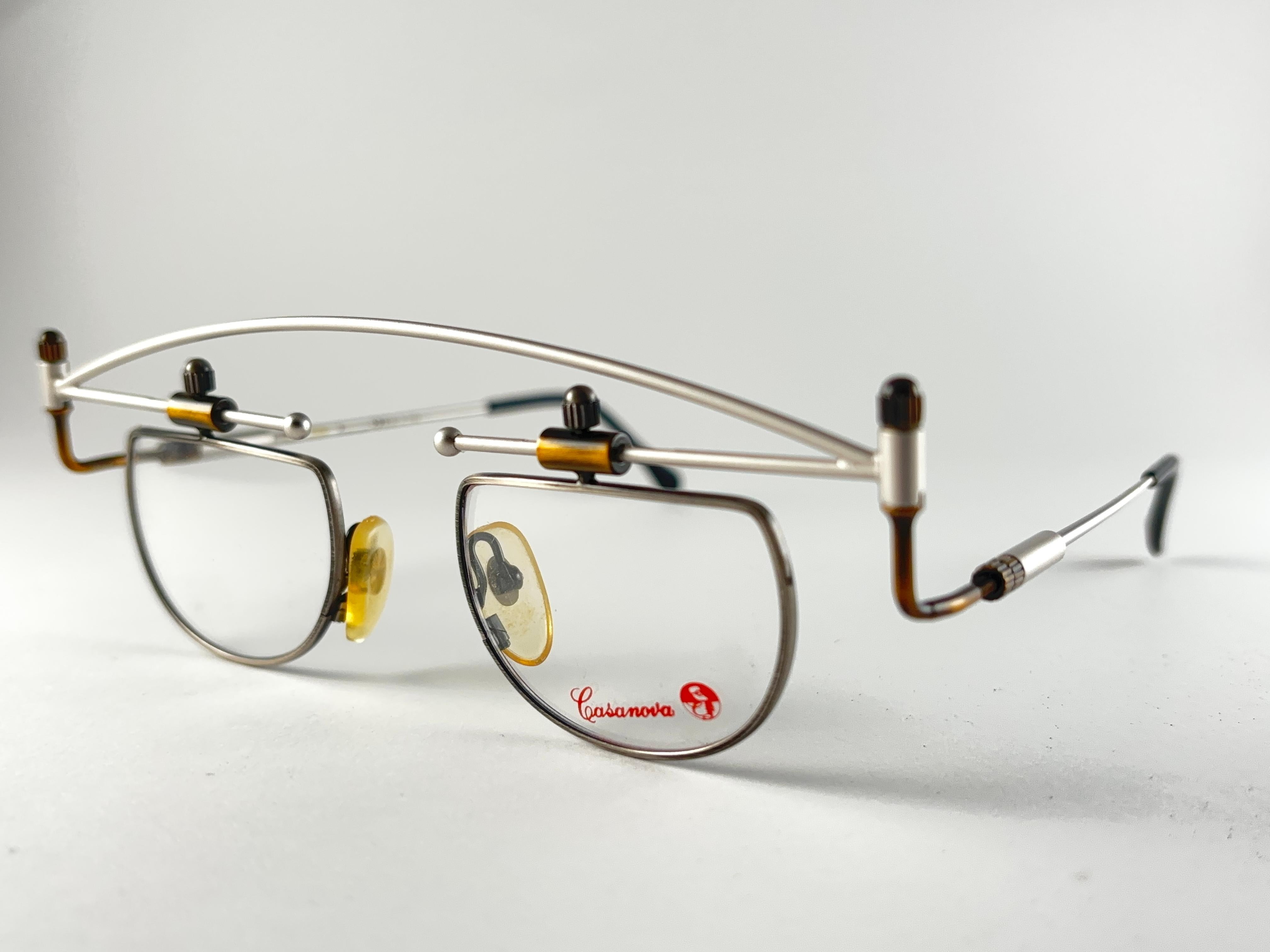 Casanova, cadre avant-gardiste plaqué or, neuf  Lunettes de soleil 1980 en vente 1