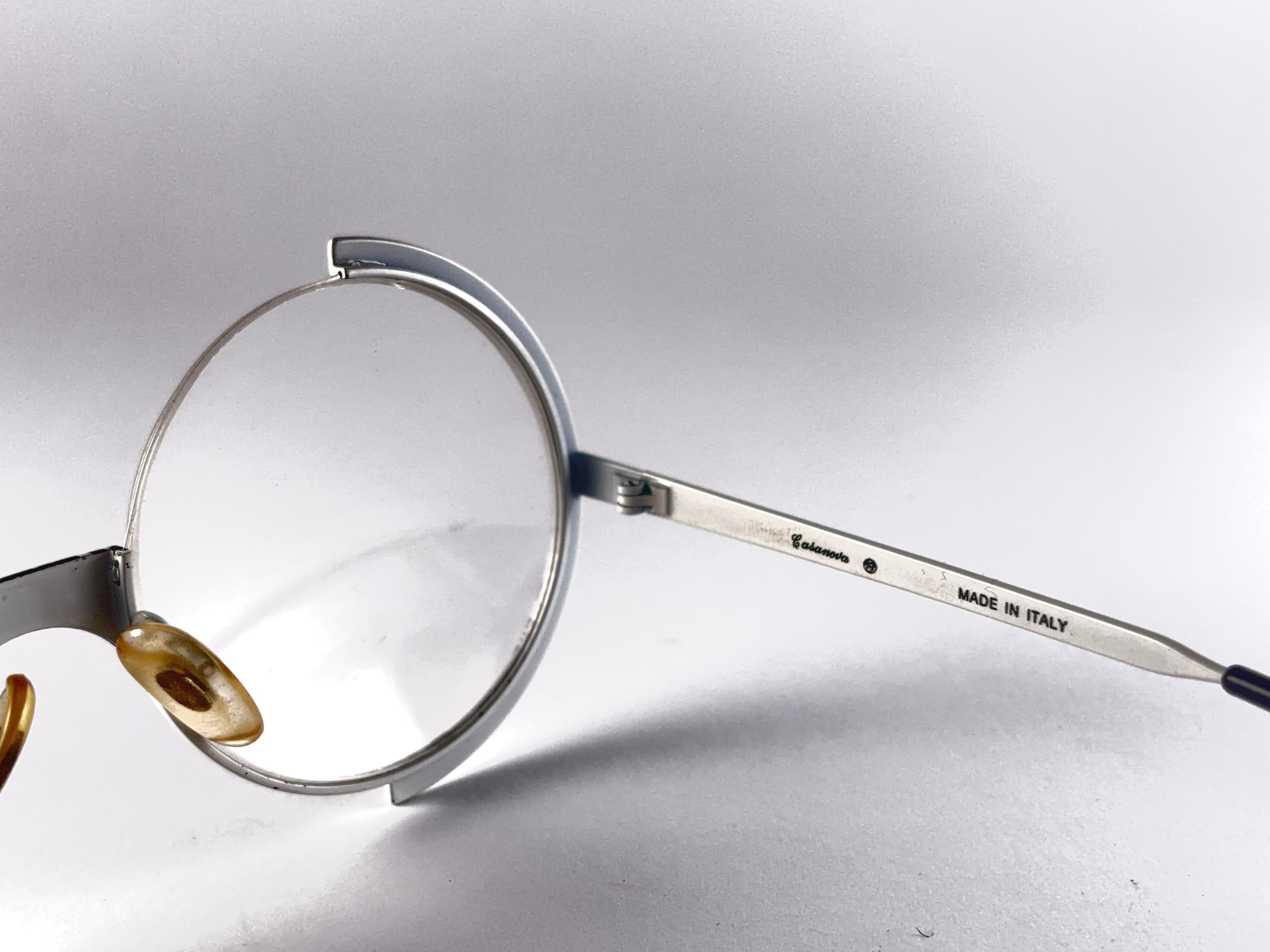 New Vintage Casanova Gold Plated White Round Frame 1980 Sunglasses Pour femmes en vente