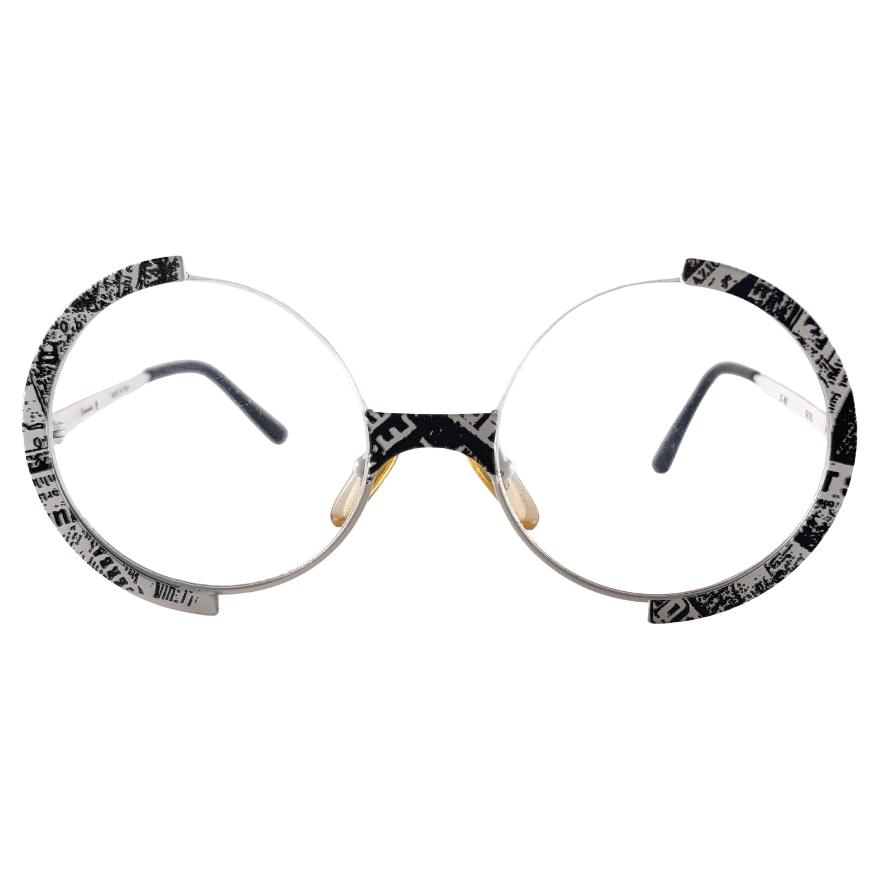 New Vintage Casanova Gold Plated White Round Frame 1980 Sunglasses en vente