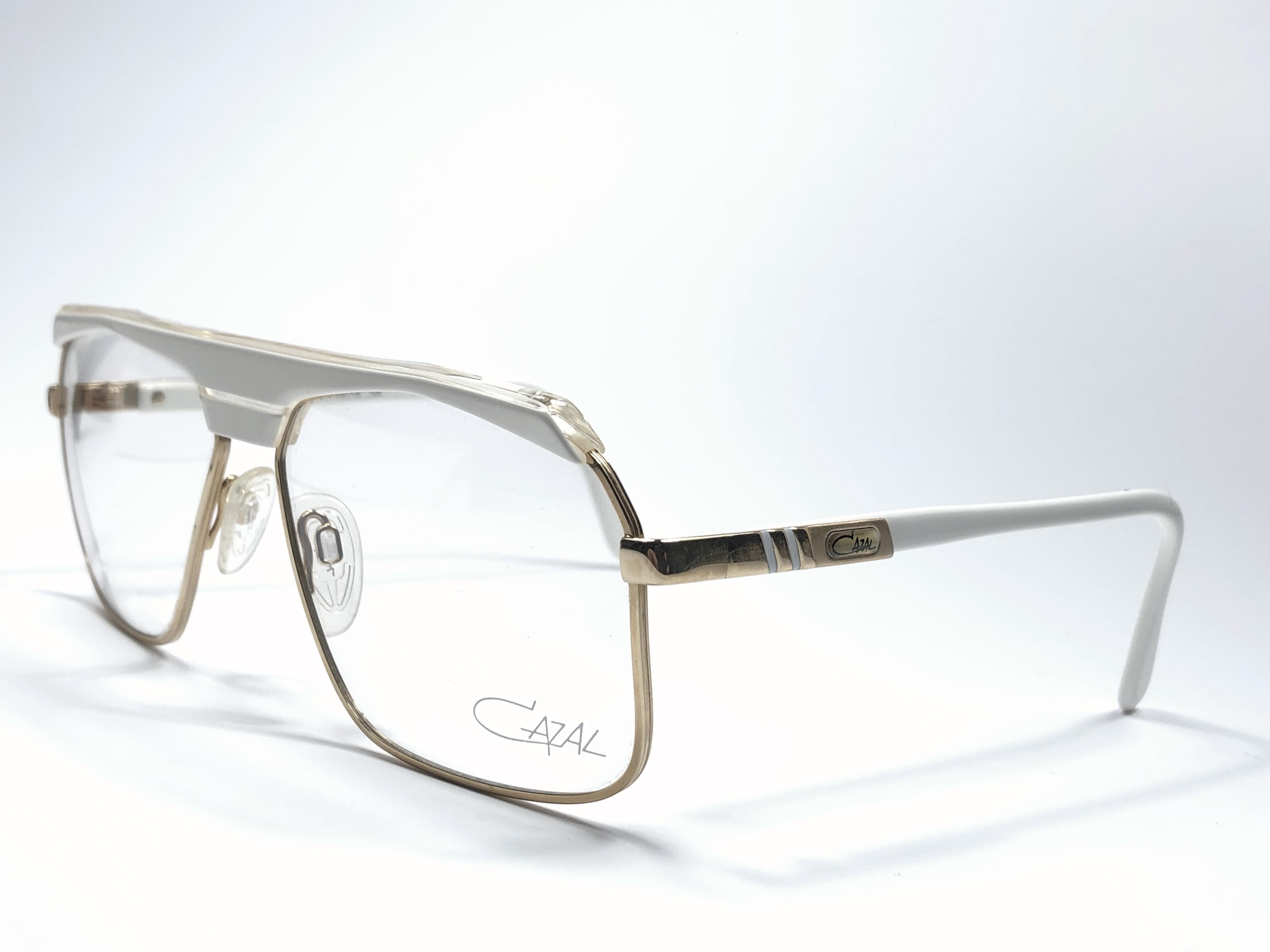New Vintage Cazal 730 White Gold Frame Reading 1970's Sunglasses In New Condition In Baleares, Baleares
