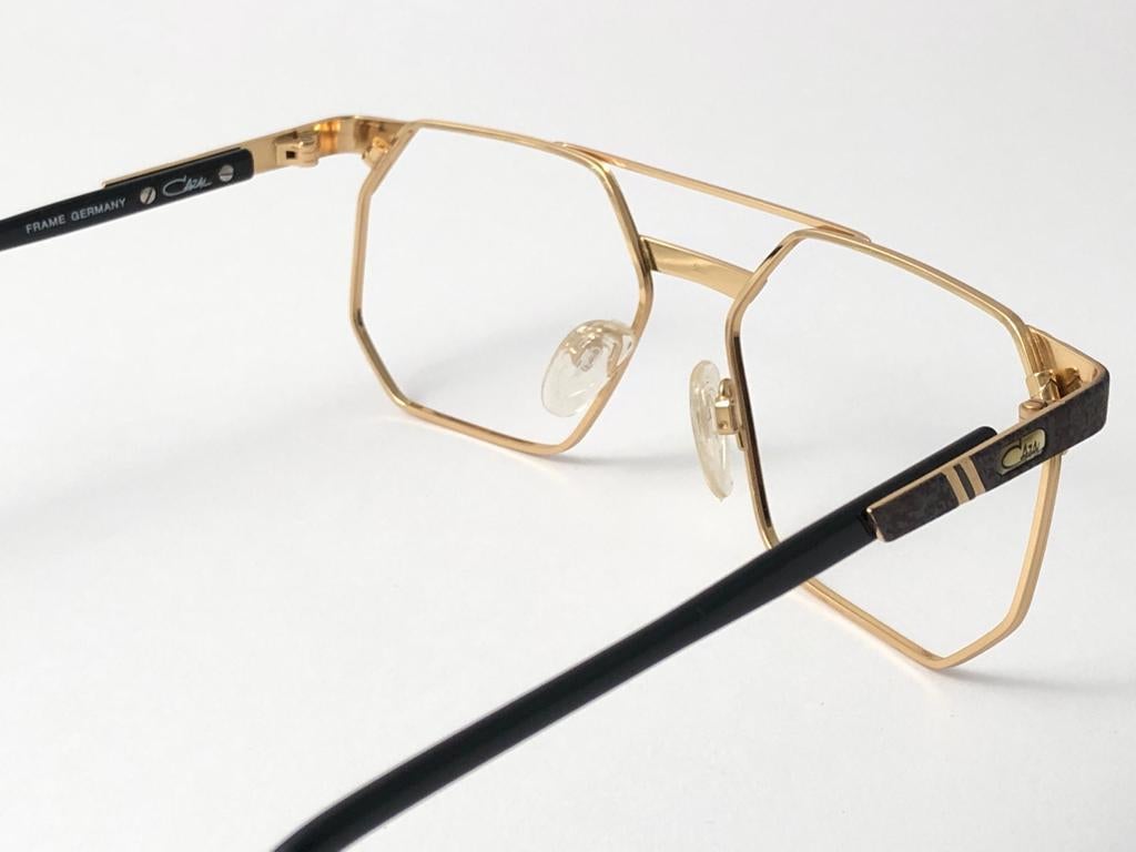 Neue Vintage Cazal 743 Gold & Schwarz Frame RX Collector Item 1990's Sonnenbrille im Angebot 4