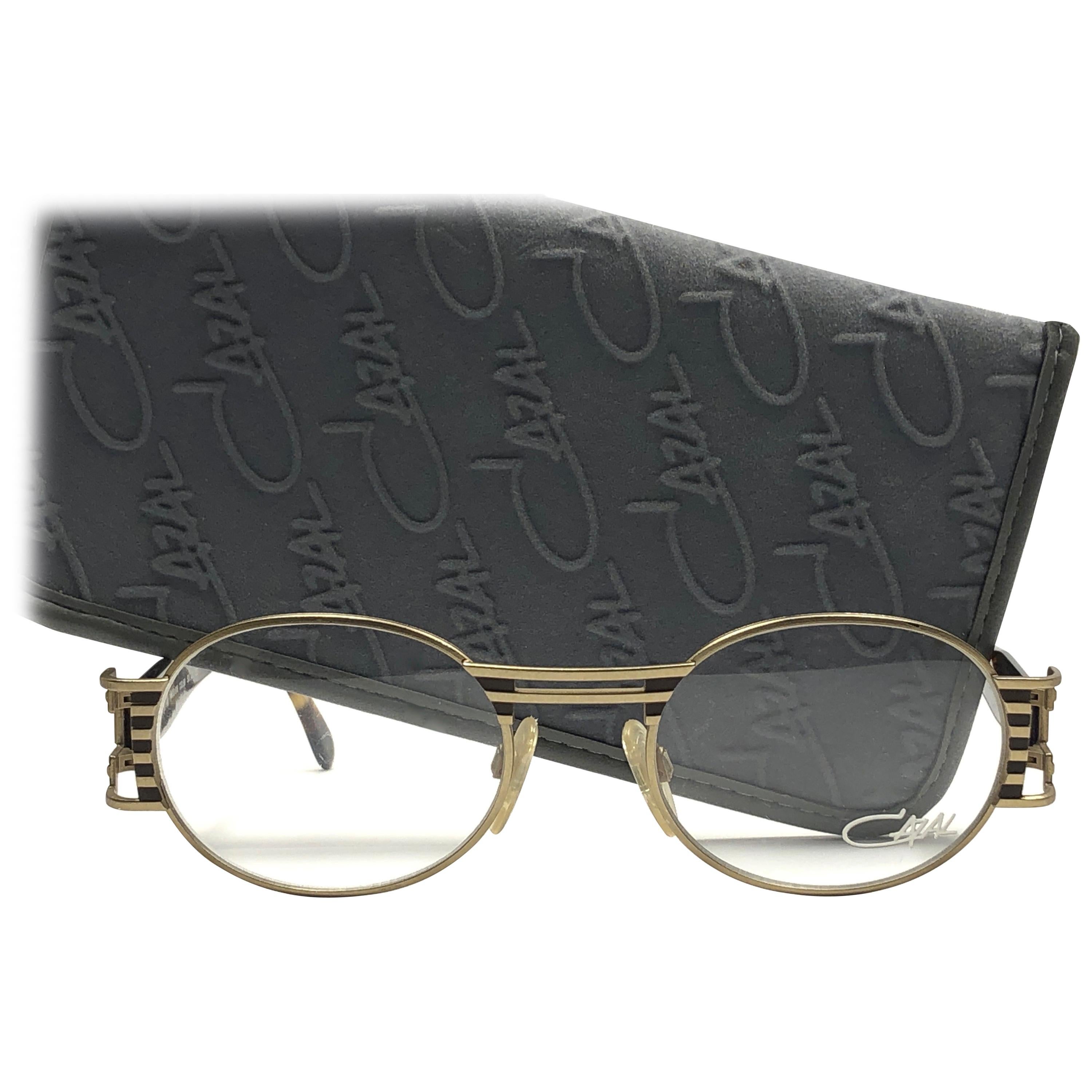 New Vintage Cazal 976 Oval Silver & Black Reading Frame 1970's Sunglasses