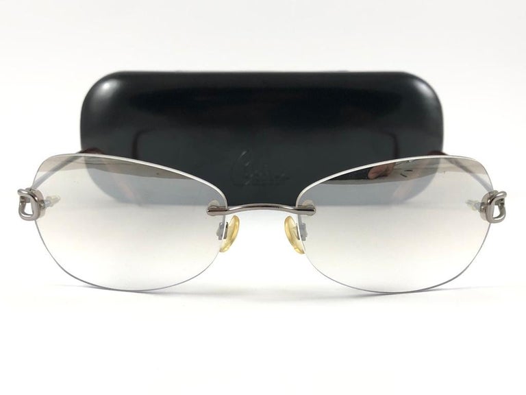 CHANEL, Accessories, Like New Vintage Chanel Rimless Gold 44b Sunglasses