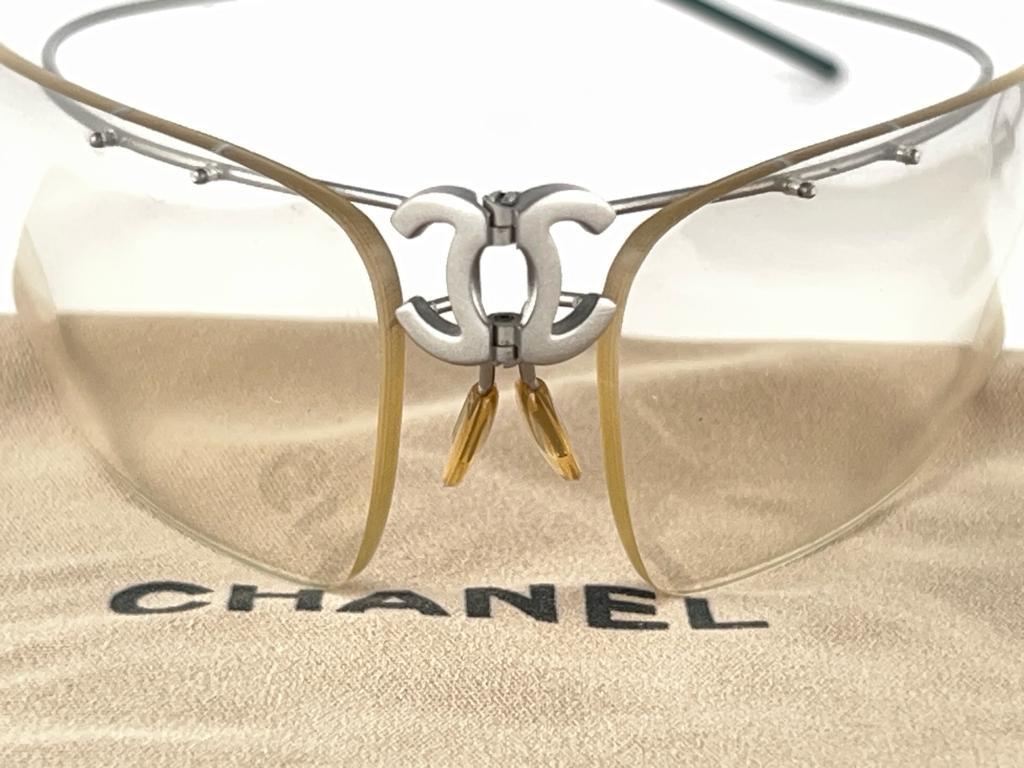 Women's or Men's New Vintage Chanel 4032 Rimless & foldable Frame Sunglasses Made In Italy Y2K