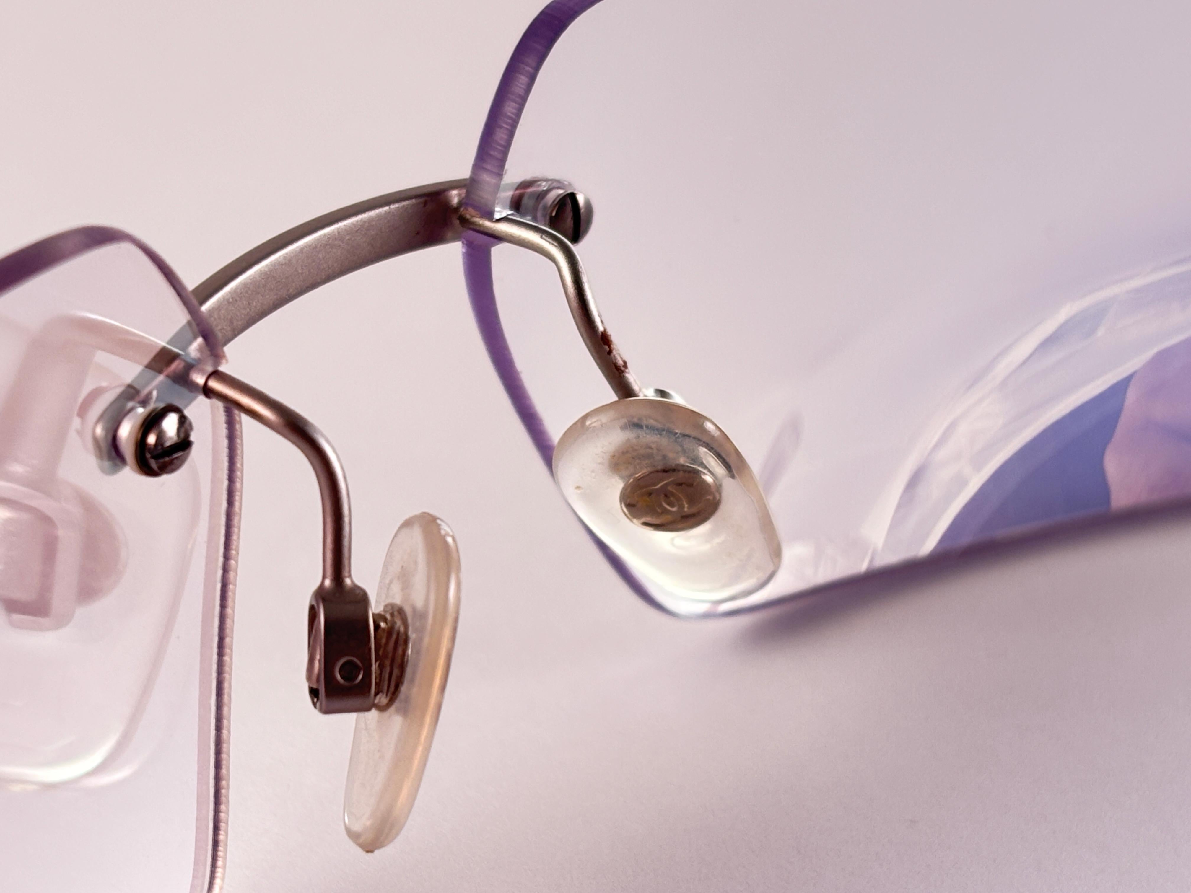 Neue Vintage Chanel 4051 randlose Gold CC Frame Sonnenbrille in Italien hergestellt Y2K für Damen oder Herren im Angebot