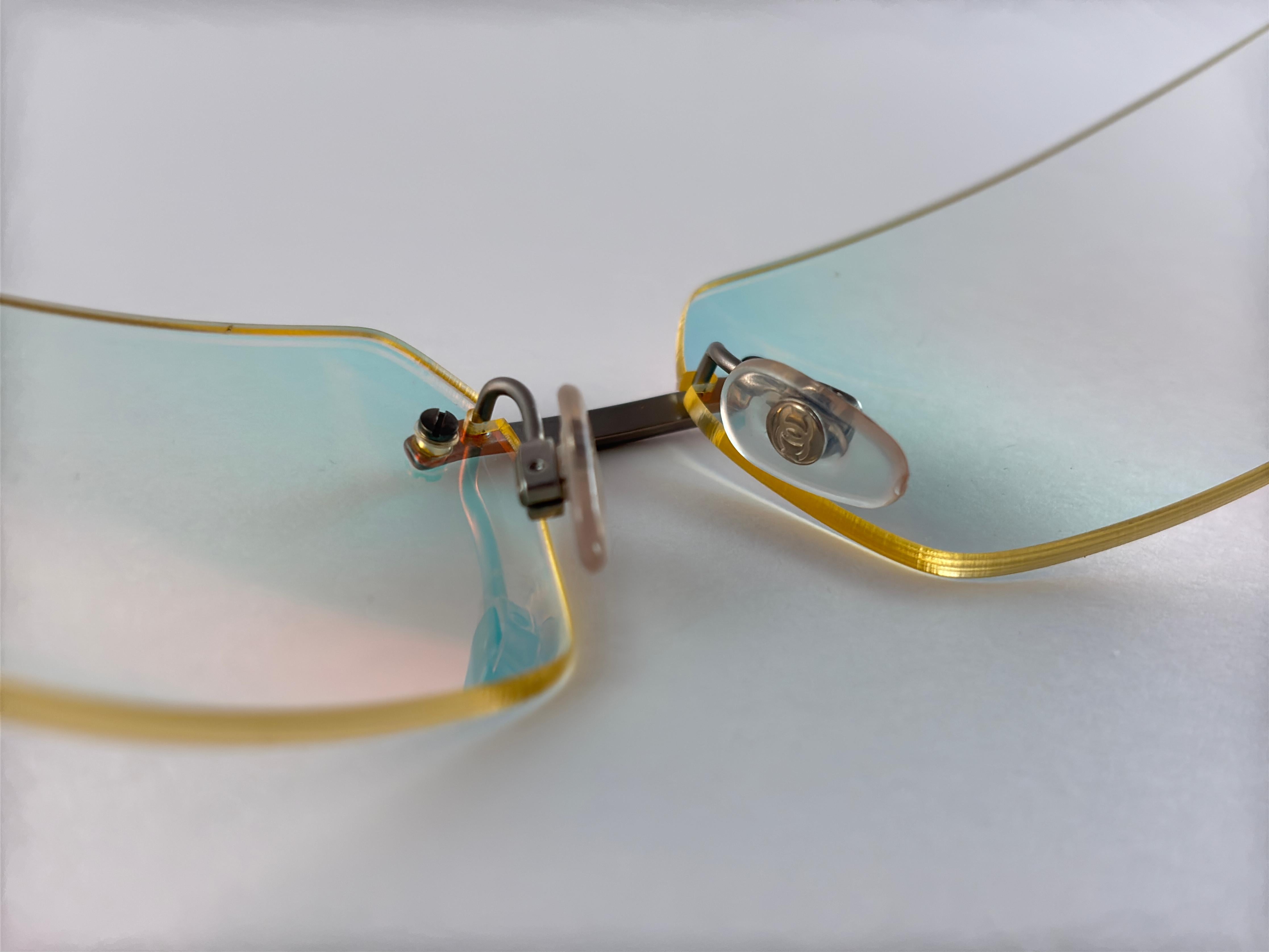 Femenino o masculino Nuevo Vintage Chanel 4051 Gafas de sol con montura de strass sin montura Made In Italy Y2K en venta