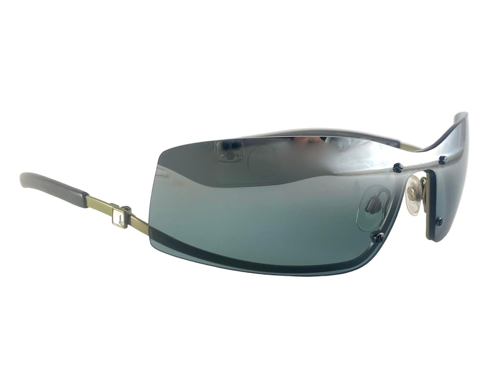 New Vintage Chanel 4066 Black Matte Half Frame Sunglasses Made In Italy Y2K In Excellent Condition For Sale In Baleares, Baleares