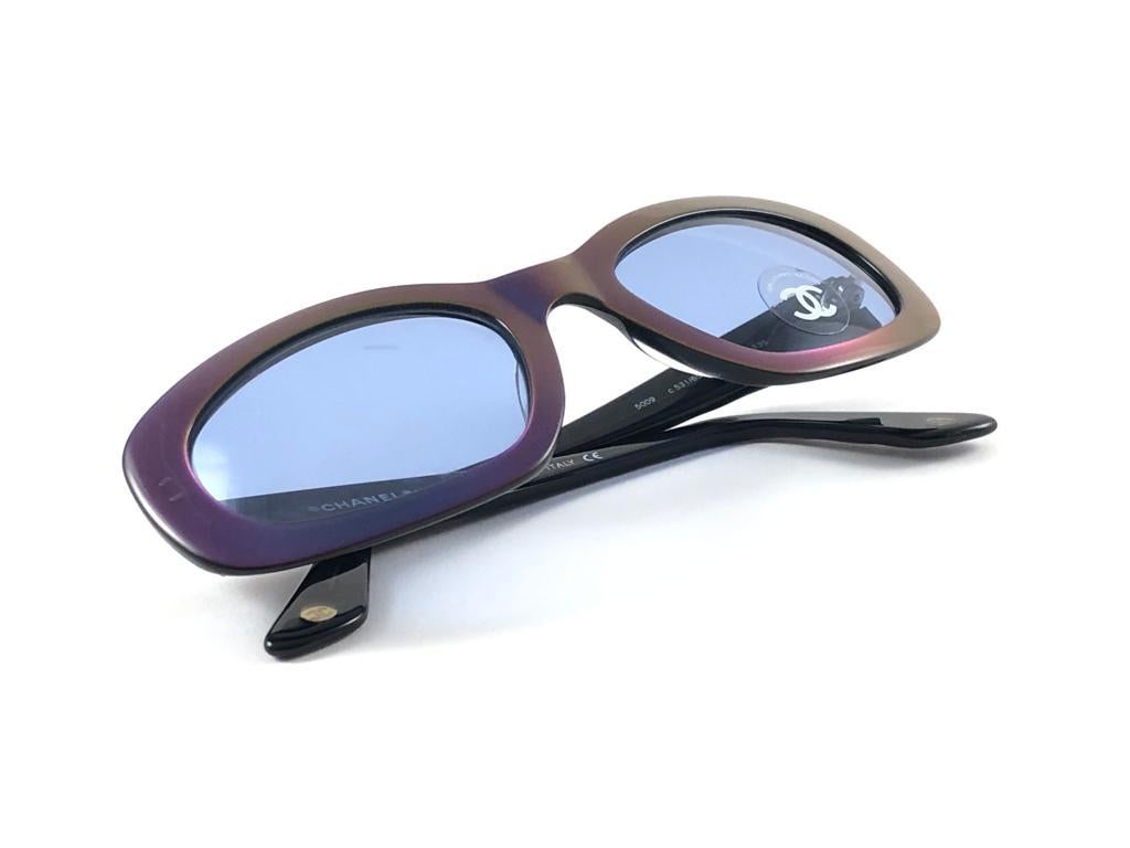 New Vintage Chanel 5009 Iridescent Frame Blue Lense Sunglasses Made In Italy Y2K For Sale 6
