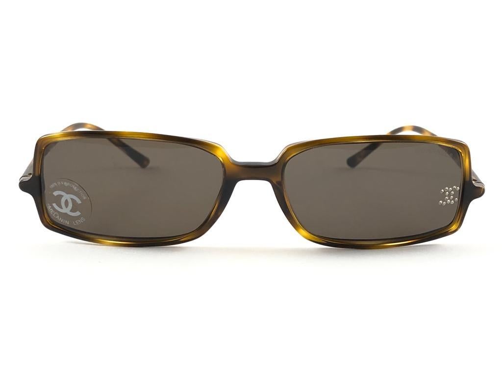 New Vintage Chanel 5043B Tortoise Rectangular Frame Sunglasses Made In Italy Y2K 5