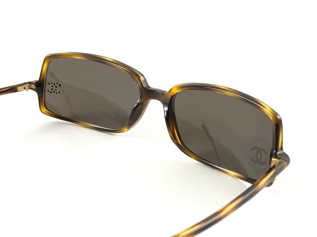 New Vintage Chanel 5043B Tortoise Rectangular Frame Sunglasses Made In Italy Y2K 1
