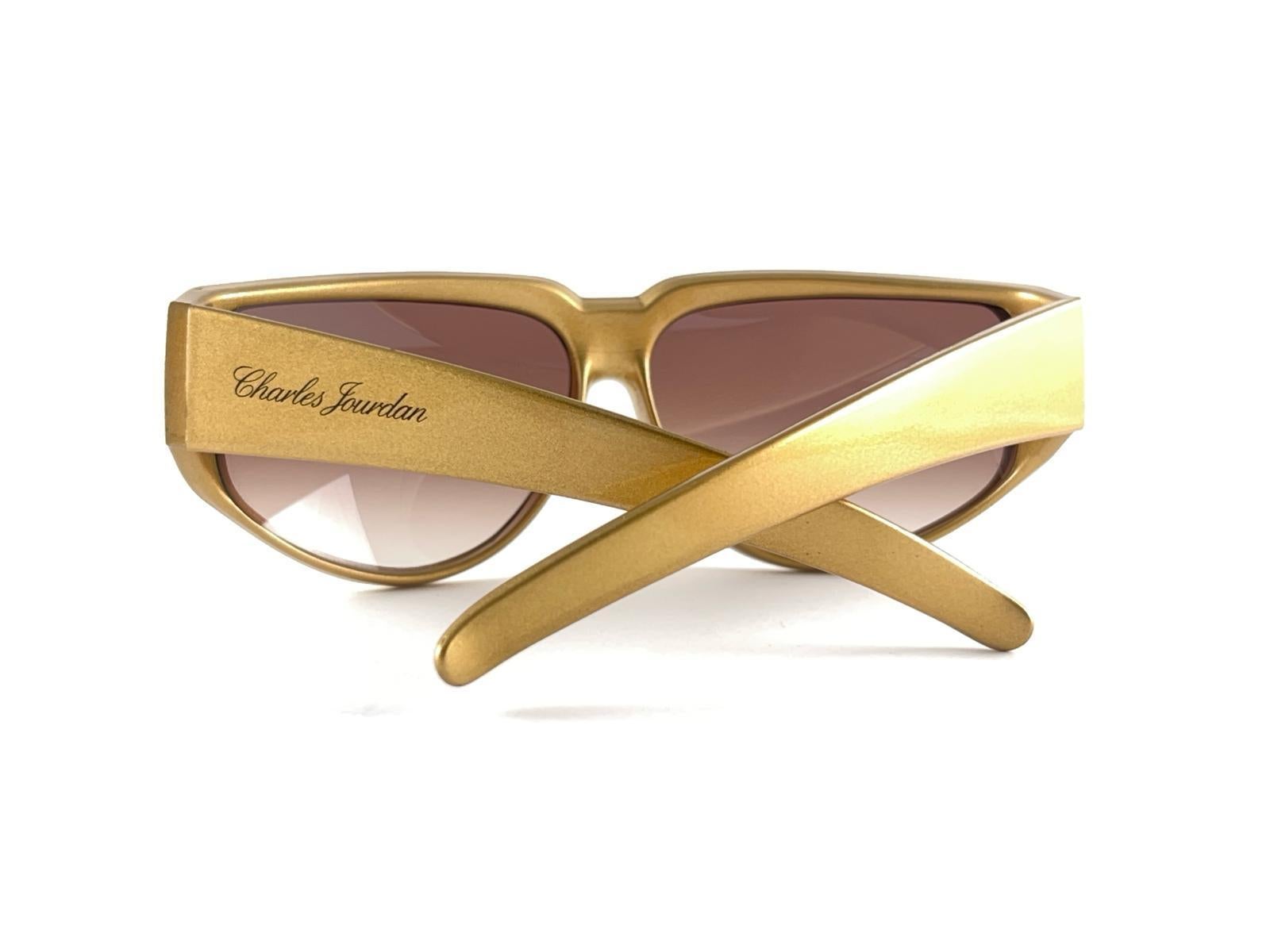 New Vintage Charles Jourdan Paris Gold Frame Gradient Lenses 1970's Sunglasses en vente 5