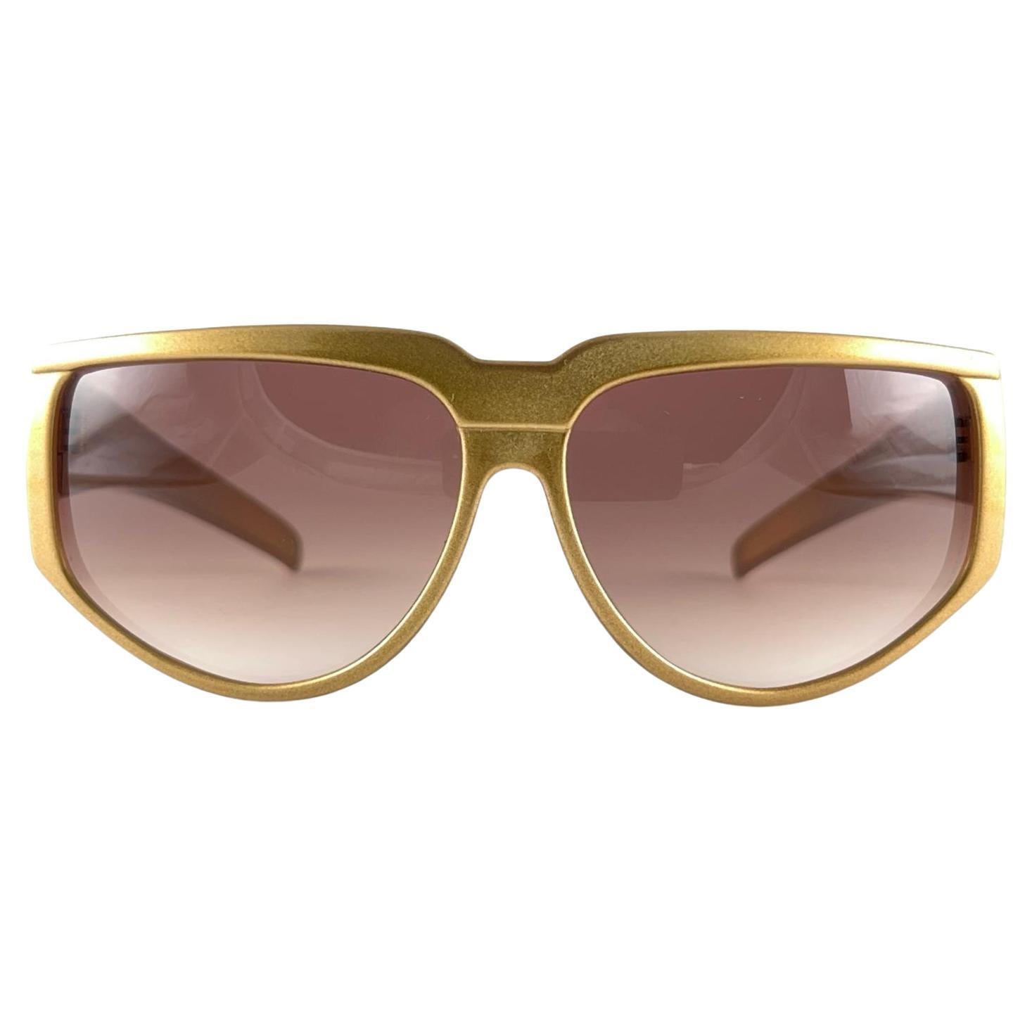 New Vintage Charles Jourdan Paris Gold Frame Gradient Lenses 1970's Sunglasses For Sale