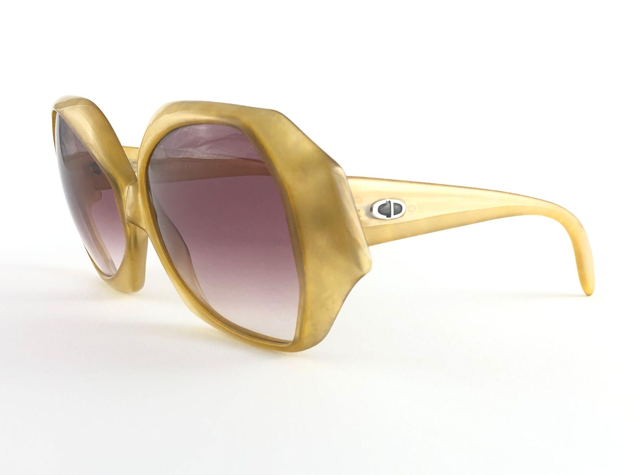 Brown New Vintage Christian Dior 2025 20 Jaspe Amber Jerry Hall Optyl Sunglasses