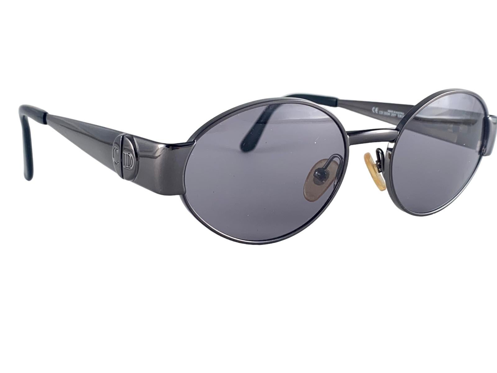 New Vintage Christian Dior 2034 Silver Oval Made in Austria Sunglasses Unisexe en vente