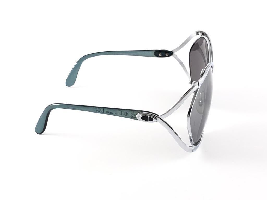 New Vintage Christian Dior 2056 75 Butterfly Silver & Green Sunglasses For Sale 7
