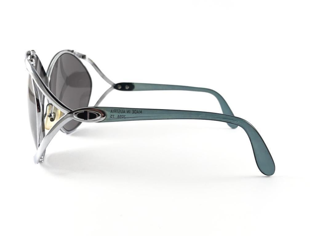 New Vintage Christian Dior 2056 75 Butterfly Silver & Green Sunglasses For Sale 3
