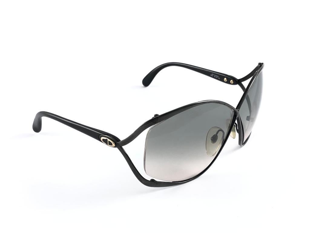 New Vintage Christian Dior 2056 90 Butterfly Metallic Black Sunglasses In Excellent Condition In Baleares, Baleares