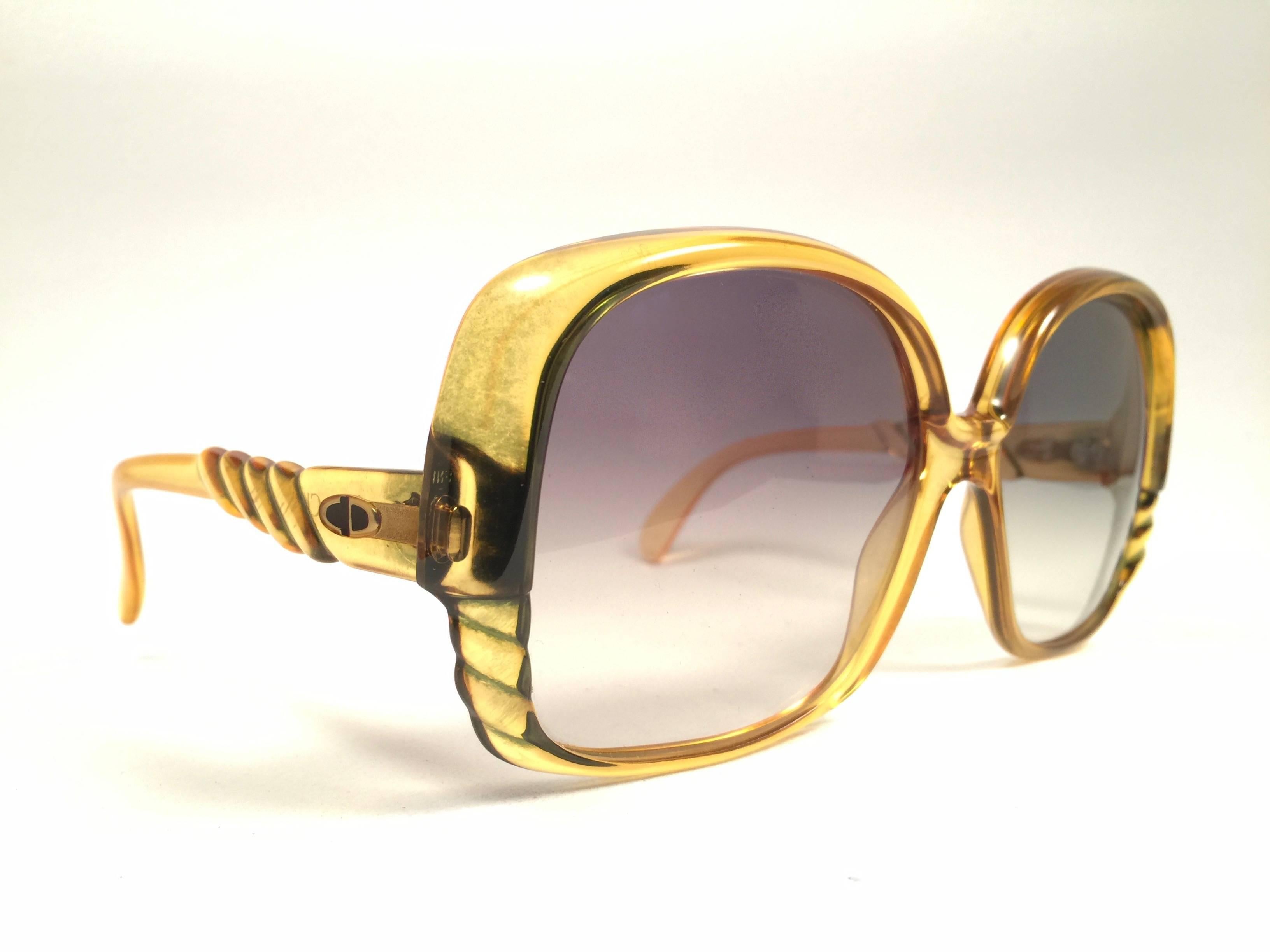 Christian Dior 2064 Vintage Green Oversized Optyl Sunglasses, 1980   In New Condition In Baleares, Baleares