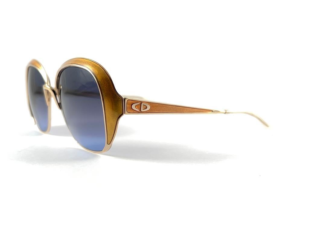 New Vintage Christian Dior 2132 44 Gold & Ochre Sunglasses Made in Austria In New Condition For Sale In Baleares, Baleares