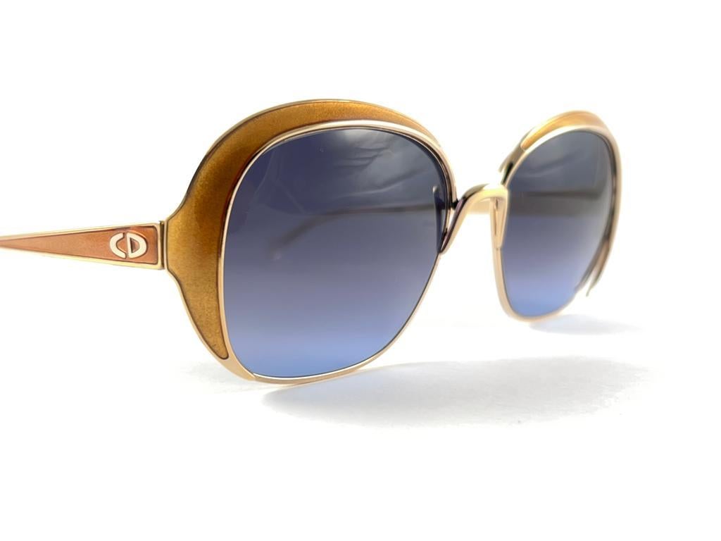 Women's New Vintage Christian Dior 2132 44 Gold & Ochre Sunglasses Made in Austria For Sale