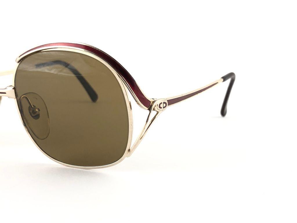 New Vintage Christian Dior 2145 43 Gold & Burgundy Sunglasses 1980's Austria In New Condition In Baleares, Baleares