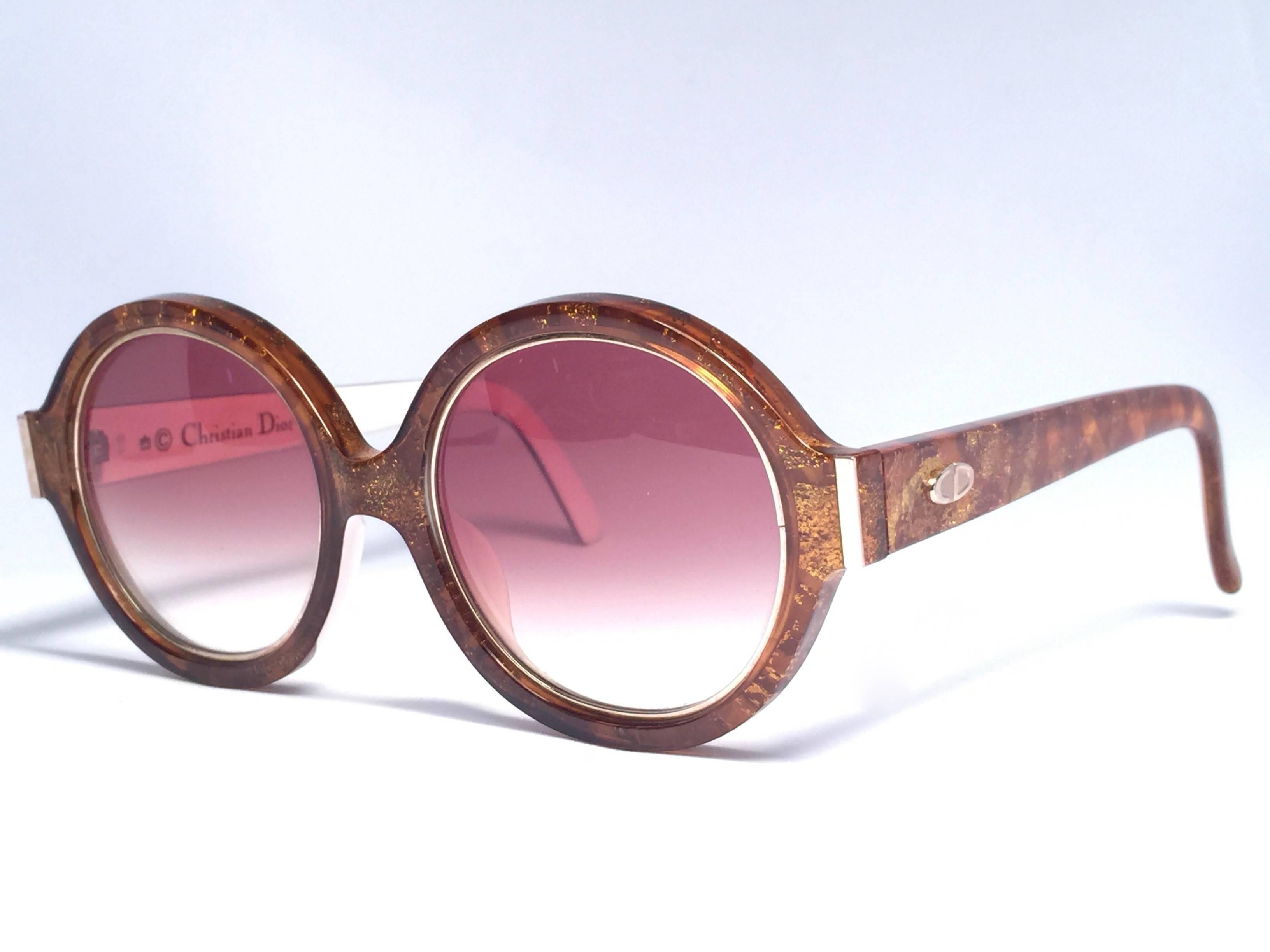 New Vintage Christian Dior 2446 40 Translucent Amber & Gold Optyl Sunglasses In New Condition In Baleares, Baleares