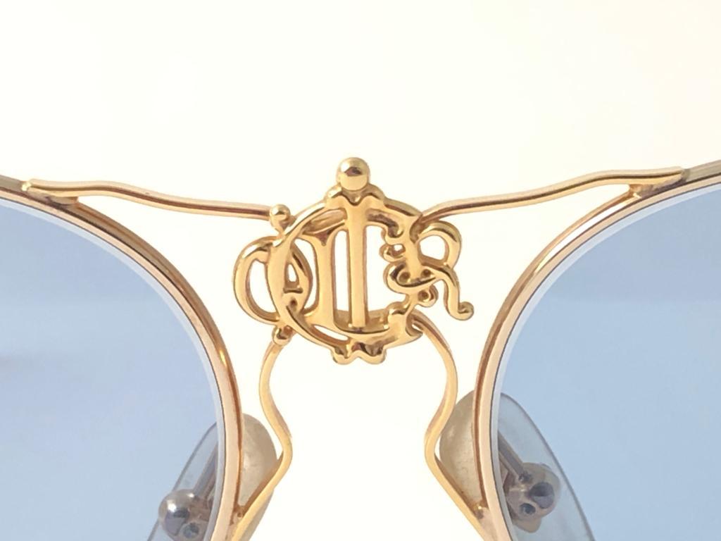 Nouveau Vintage Christian Dior 2640 Gold & Silver Baby  Bleu des années 1980  Lunettes de soleil Pour femmes en vente