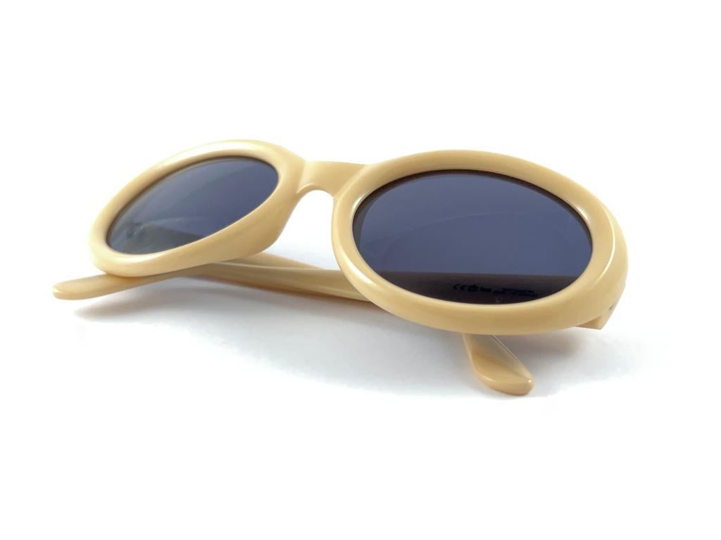 Neu Vintage Christian Dior 2919 Beige Ovale Vintage-Sonnenbrille im Angebot 9
