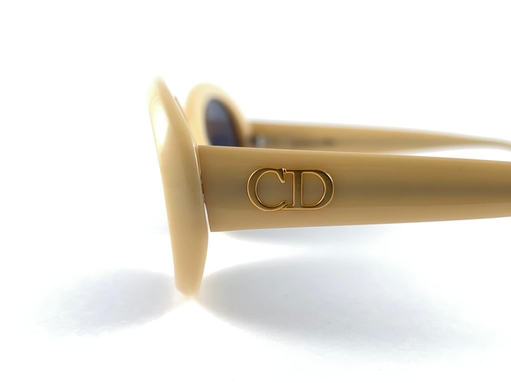 New Vintage Christian Dior 2919 Beige Oval Sunglasses For Sale 4
