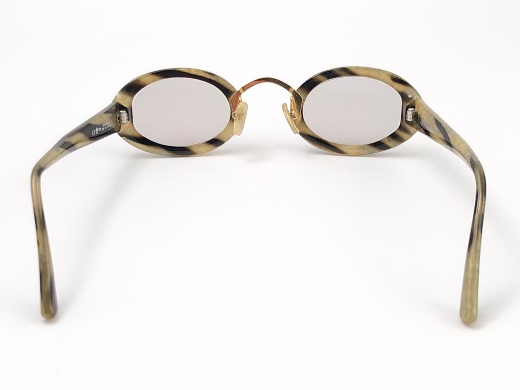 New Vintage Christian Dior 2956 Oval Small Marbled Optyl Sunglasses In Excellent Condition In Baleares, Baleares