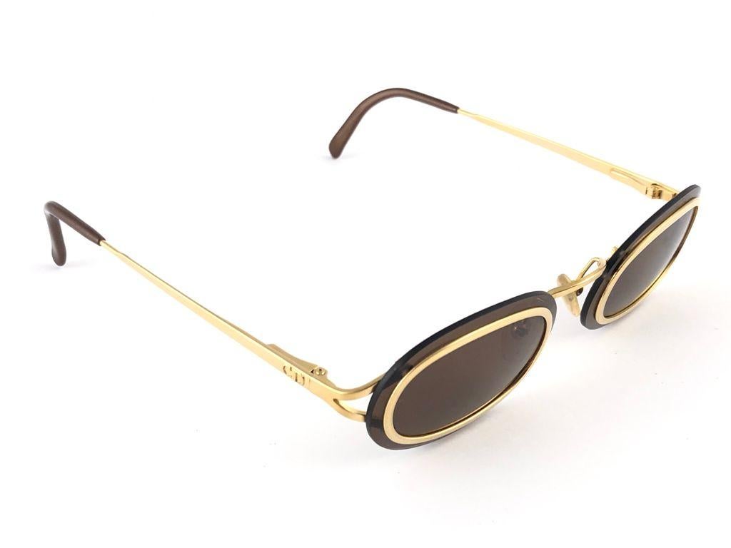 New Vintage Christian Dior 2970  Oval Small Gold Optyl Sunglasses In New Condition In Baleares, Baleares