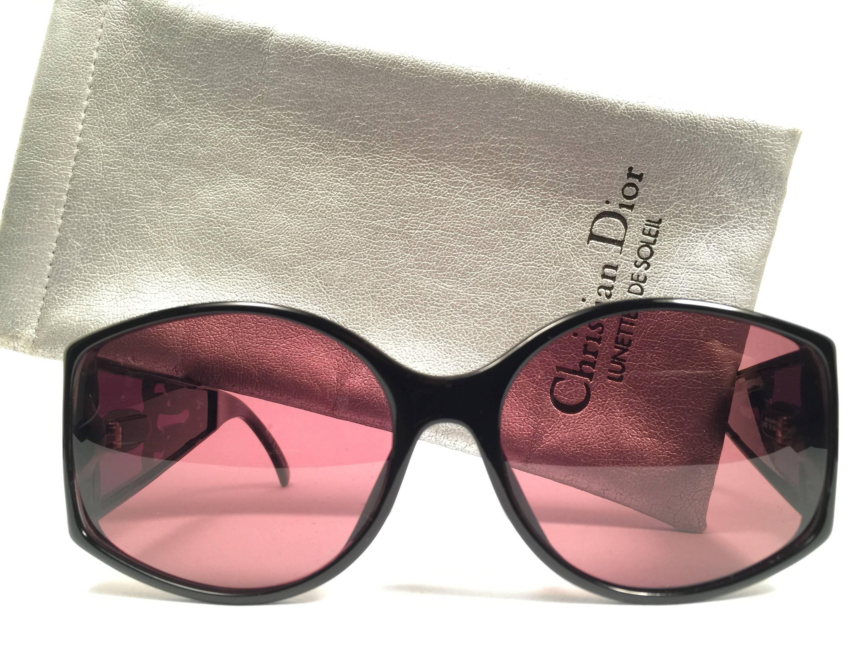 Mint Vintage Christian Dior 2435 1980's frame with spotless lenses.   
Made in Germany.  

Comes with its original silver Christian Dior Lunettes sleeve.