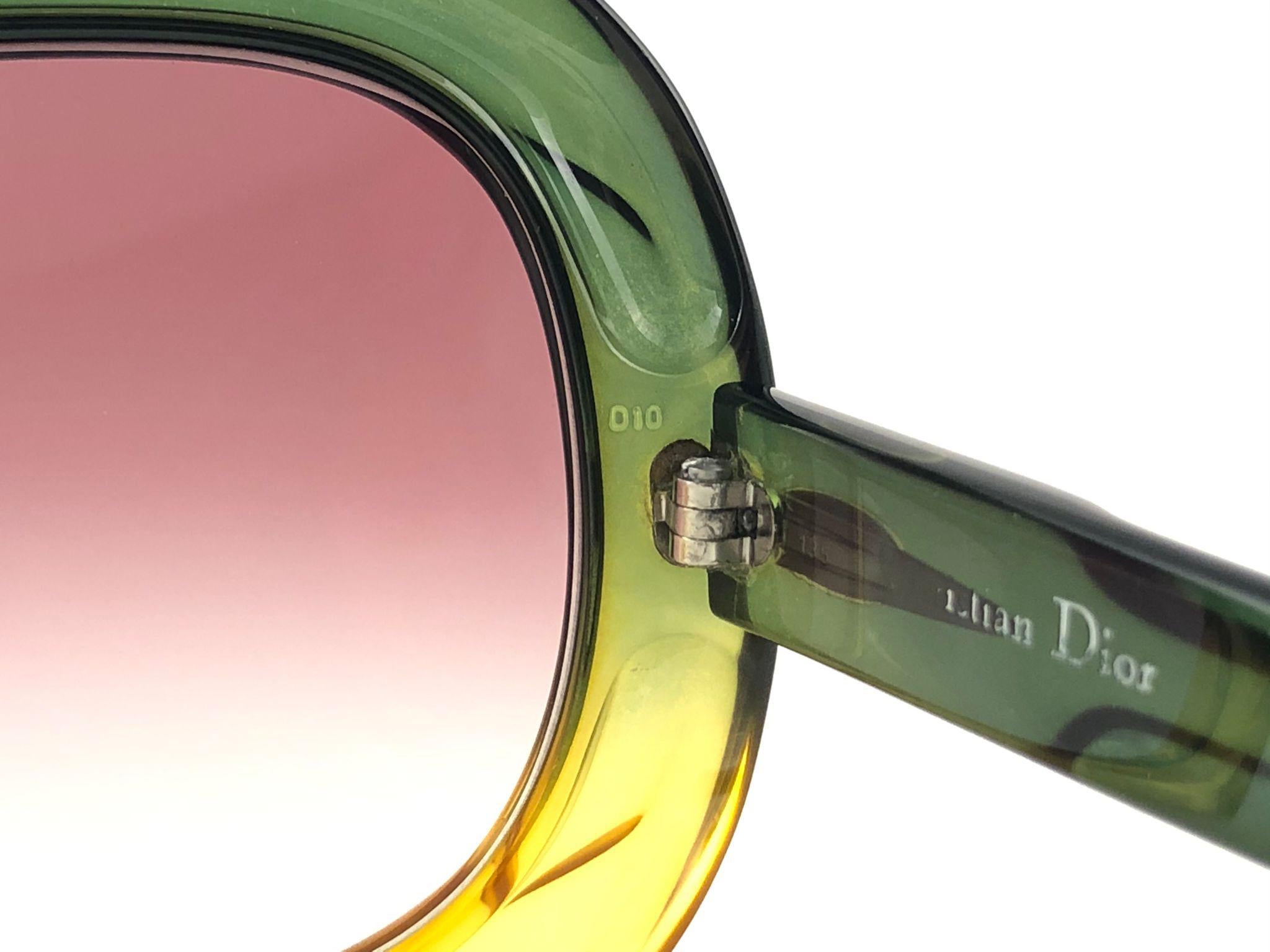 New Vintage Christian Dior D10 Huge Two Tone Amber & Green Optyl Sunglasses In New Condition In Baleares, Baleares