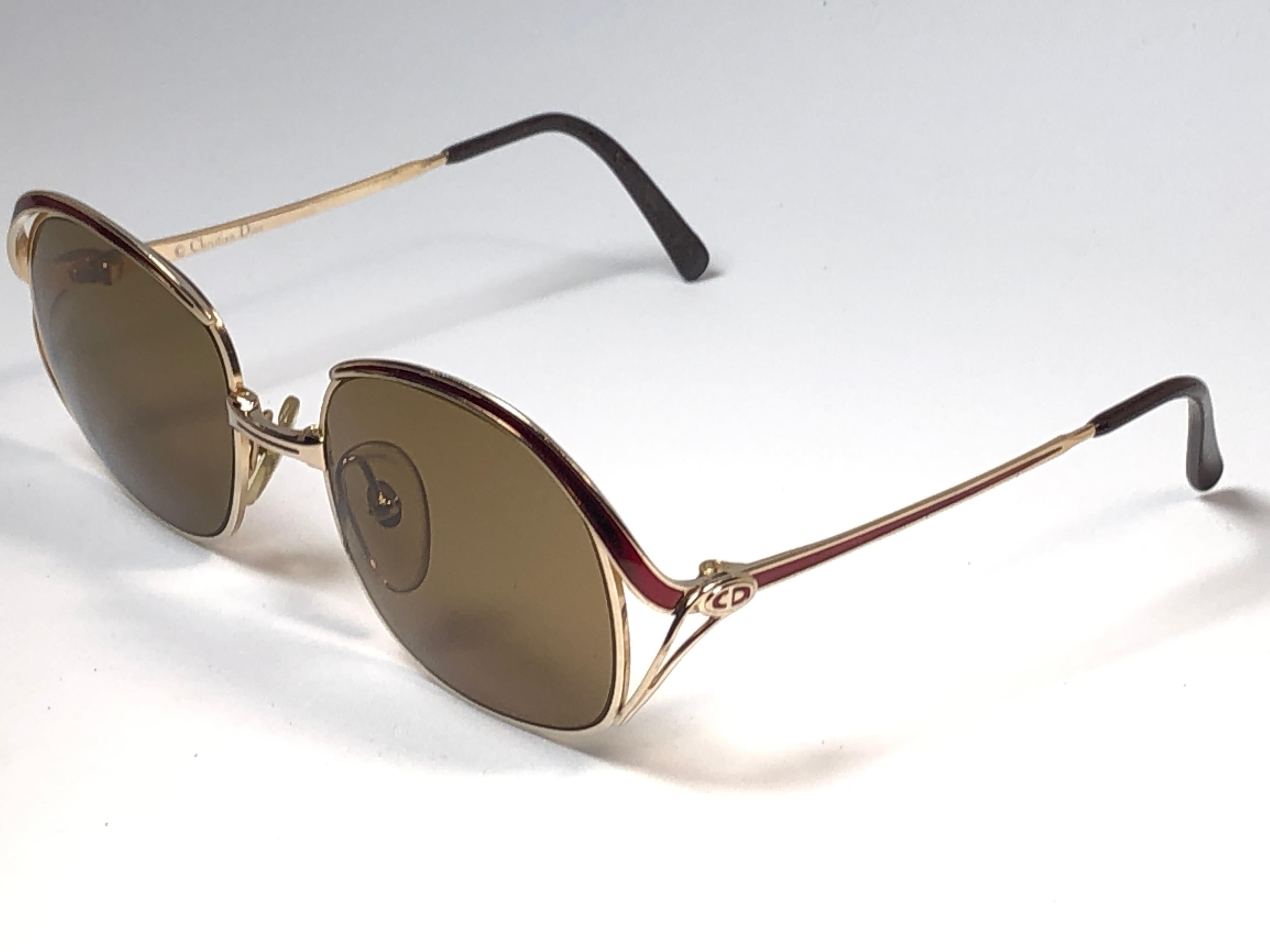 New Vintage Christian Dior Enamel Gold & Burgundy Sunglasses Austria In Excellent Condition In Baleares, Baleares