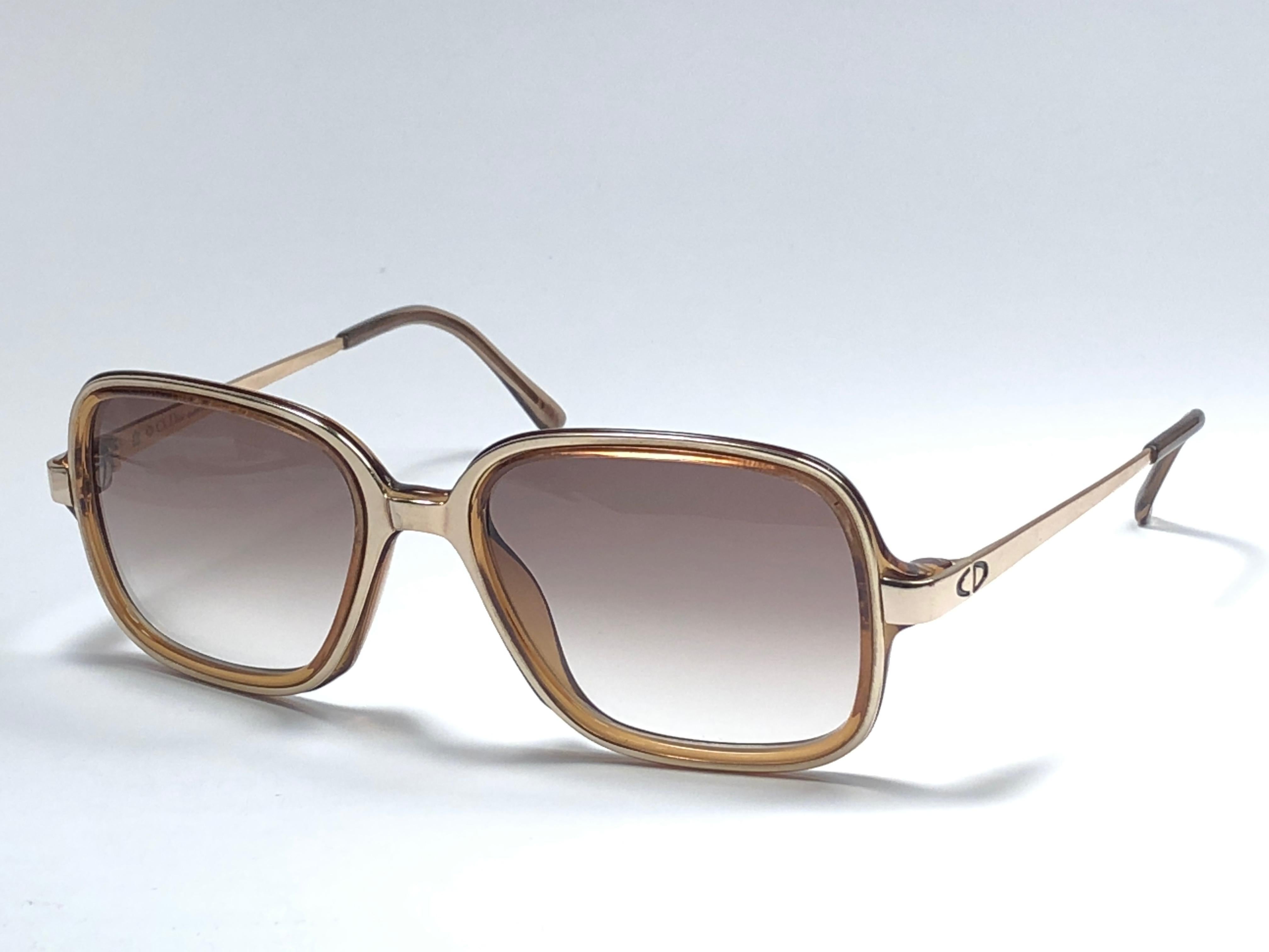 Men's New Vintage Christian Dior Monsieur 2057 Gold Amber Sunglasses 1970's Austria For Sale
